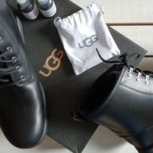 UGG Waterproof Men's Black Boots & Care Kit--NEVER WORN